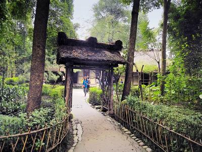 Dufu Thatched Cottage