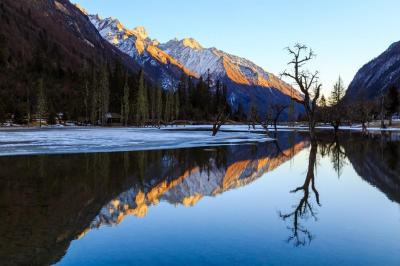 Changping Valley in Mount Siguniang